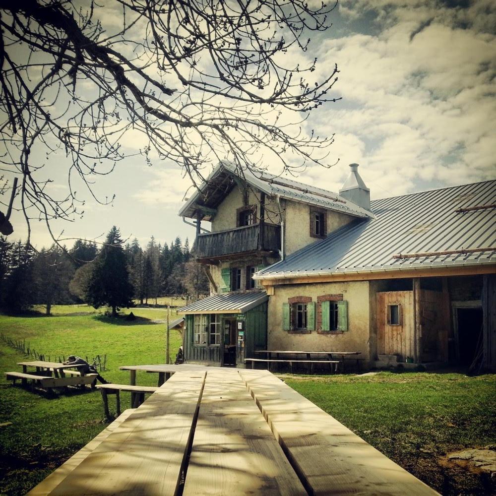 Hotel La Petite Echelle Rochejean Exterior foto